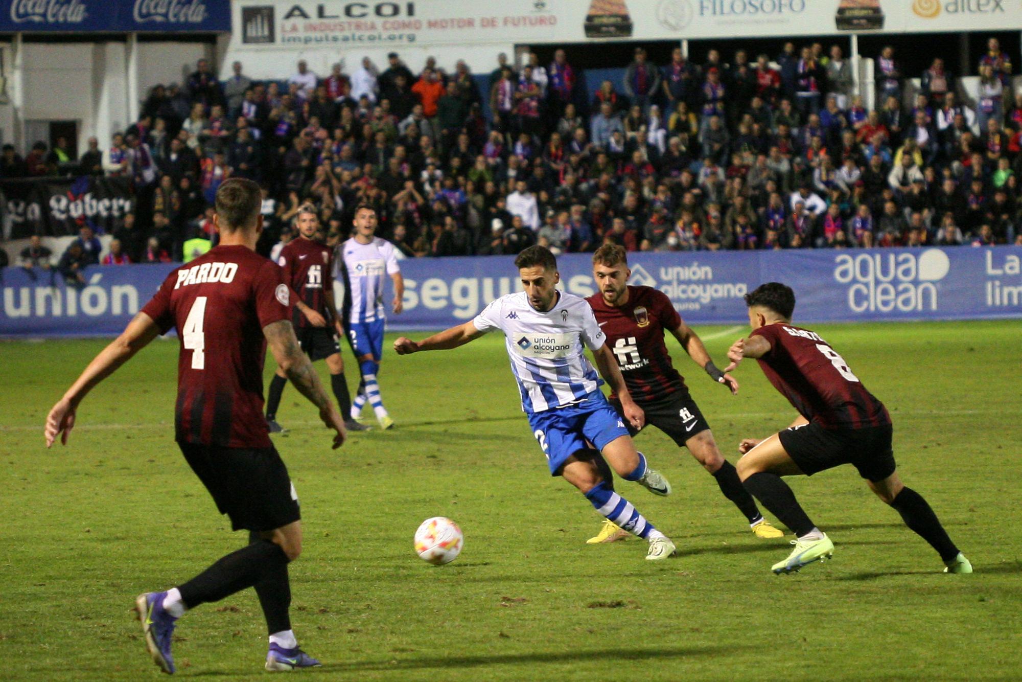 Tablas en el Collao entre el  Alcoyano y el Eldense.