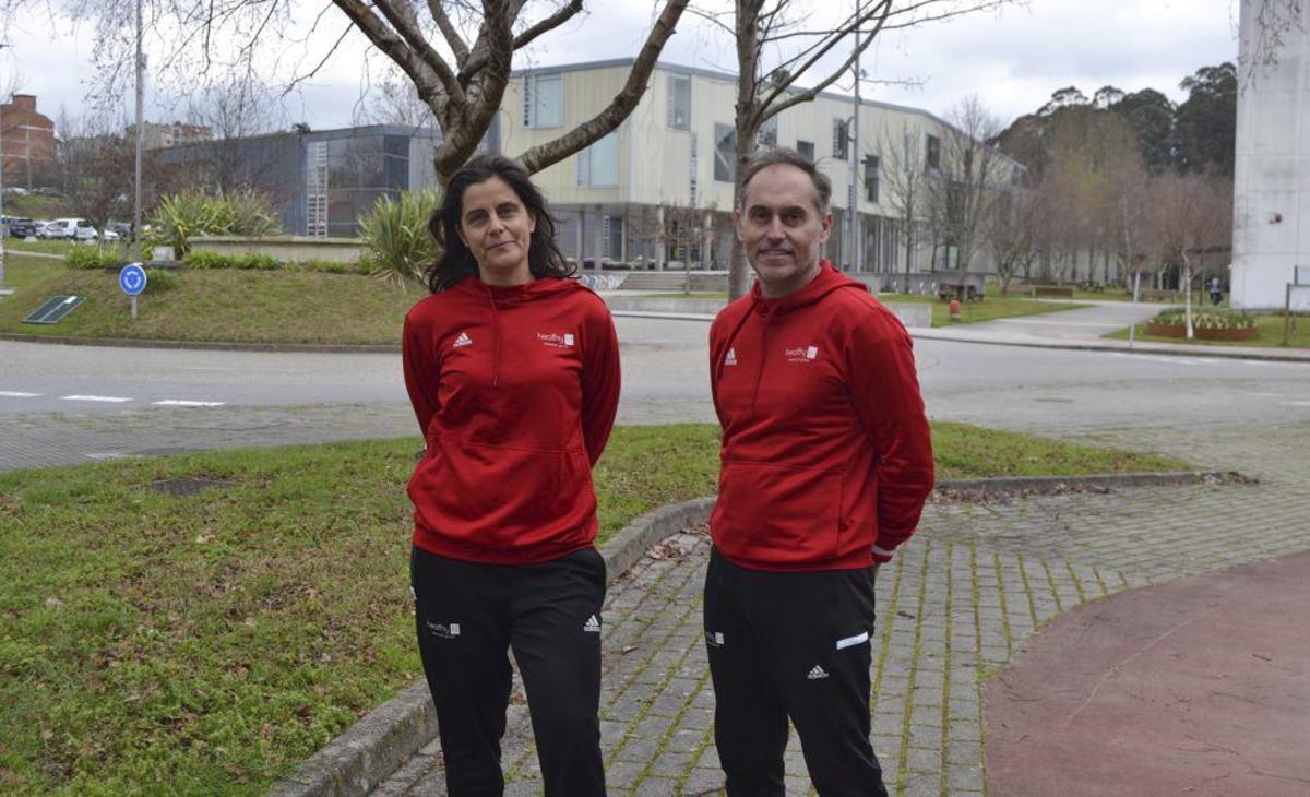 Helena Vila  José María Cancela, en el campus pontevedrés. | FDV