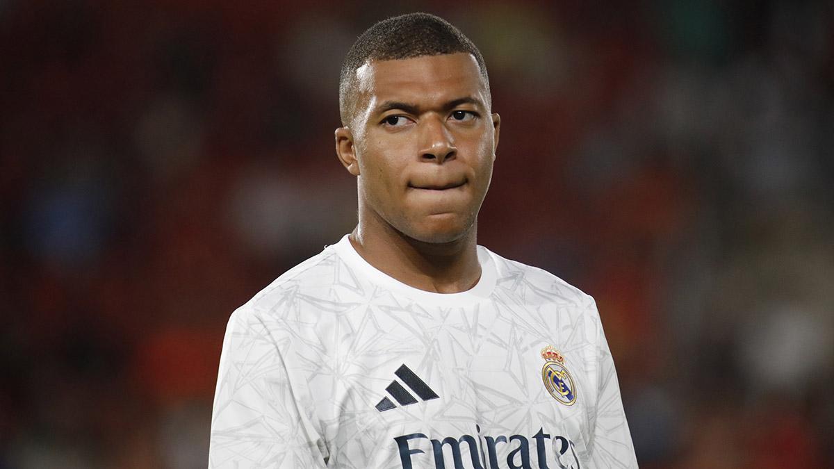 Mbappé denuncia como "fake news" una información sobre una investigación de presunta violación