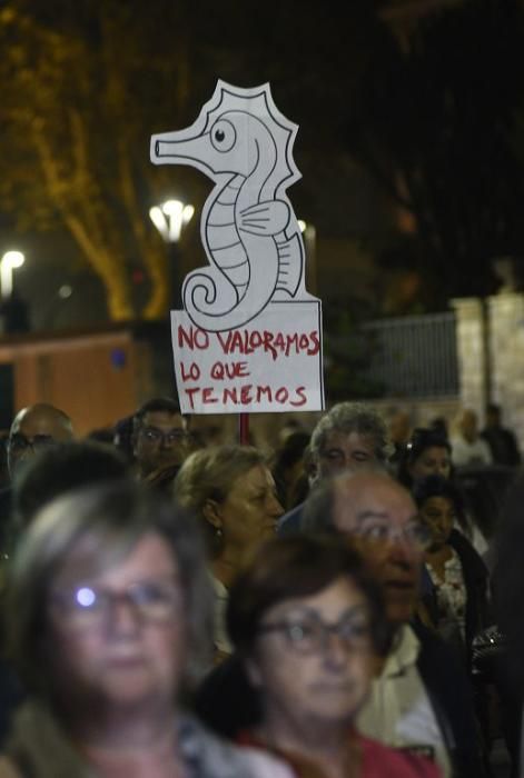 Manifestación en Cartagena: 55.000 personas claman por el Mar Menor (II)