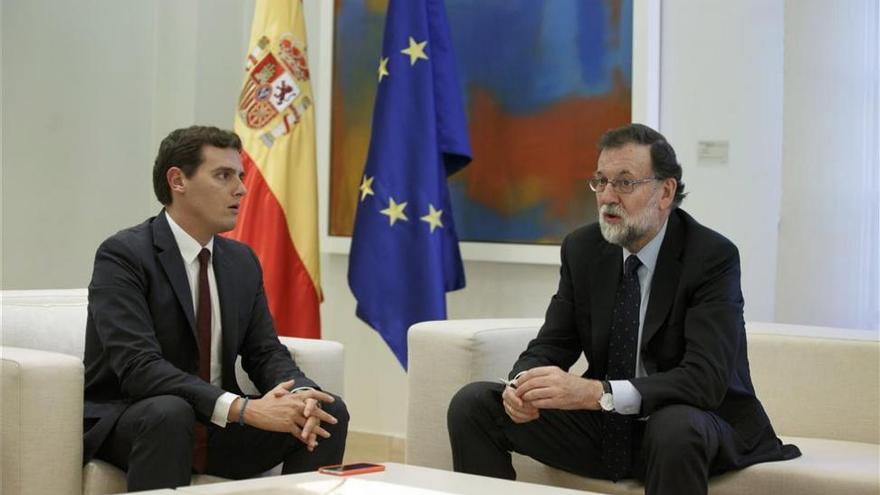 Rivera pide a Rajoy que aplique el 155 para convocar elecciones en Cataluña