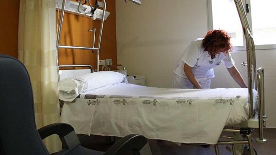 El Hospital comarcal ha aprovechado los últimos veranos para remodelar plantas del sector antiguo, renovando las instalaciones.