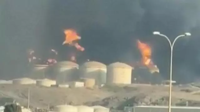 Atacan las instalaciones de almacenamiento de petróleo del puerto de Salalah, en Omán