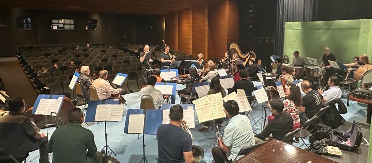 Guti, durante el primer ensayo con la Orquesta Clásica de México.