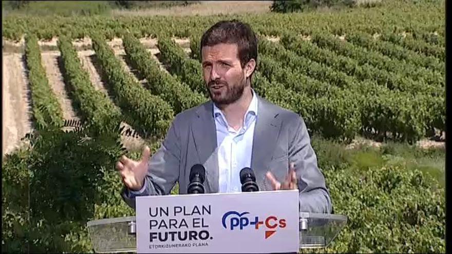 Casado: "La única receta de Sánchez es paro, impuestos y despilfarro"