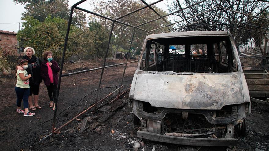 La ola de incendios en Galicia: un reguero de destrucción //  Anxo Gutiérrez