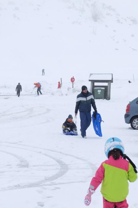 Nevada en Pajares