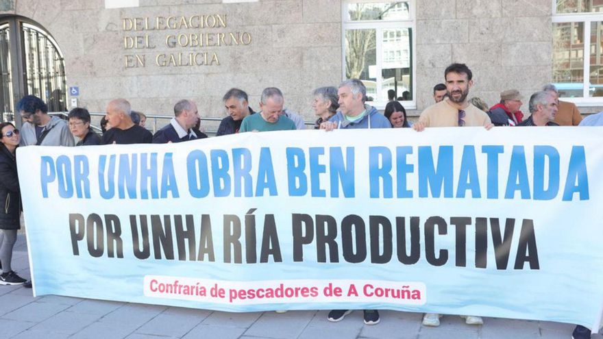 El Gobierno reclama a la Xunta que afronte las ayudas a mariscadores de la ría de O Burgo