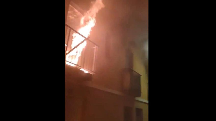 Un incendi en un edifici a Capellades obliga a reallotjar els veïns