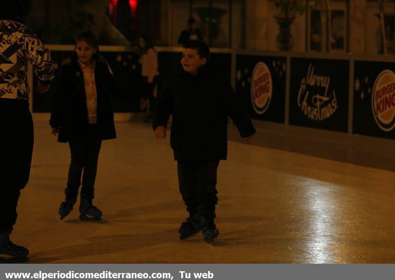 GALERÍA DE FOTOS -- Pista de hielo 10-12-14