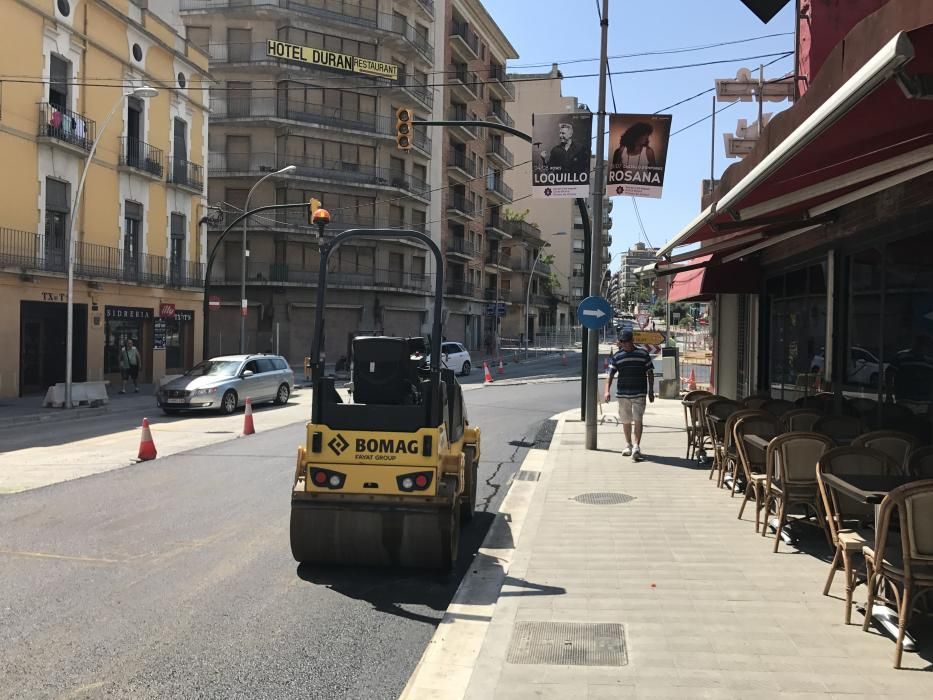 Asfaltatge plaça del Sol de figueres