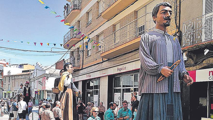 Els gegants durant la cercavila de la trobada de l&#039;any passat