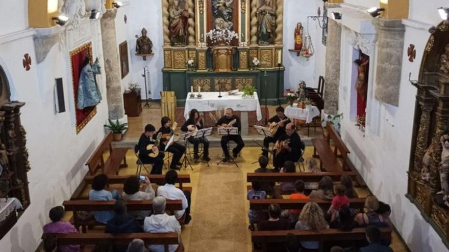 Concierto en la iglesia de la Asunción de Loscorrales.  | COMARCA LA HOYA DE HUESCA