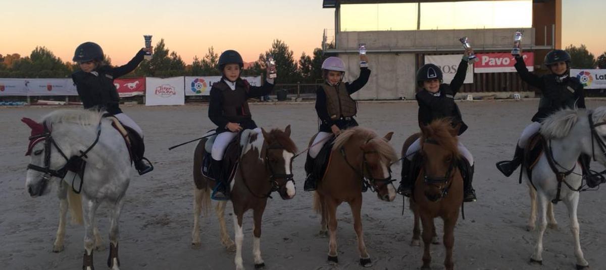 El olímpico Luis Astolfi conquista el gran premio de la Winter Cup en Aros
