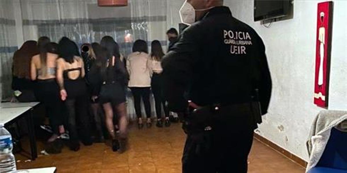 Denunciades 33 persones per una festa il·legal a Reus