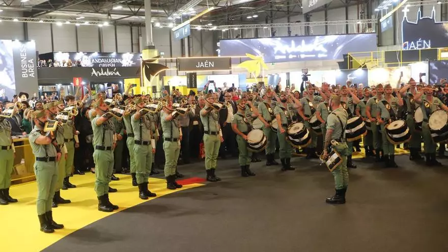 La Legión se pasea por Fitur