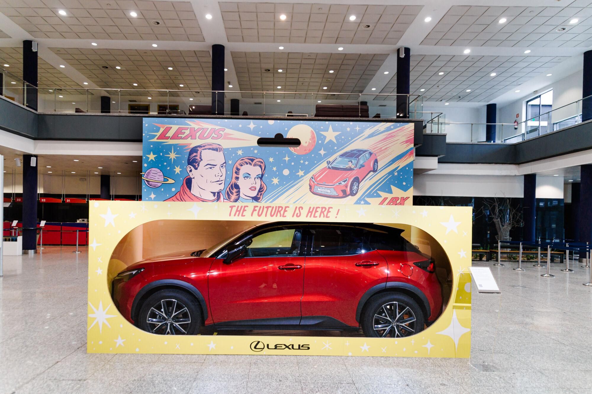 Un coche de Lexus en la feria ARCO, a 5 de marzo de 2025, en Madrid (España). Lexus es el Vehículo Oficial de ARCO Madrid 2025, la 44ª edición de la Feria, donde cuenta con un espacio de exposición en el que la marca muestra la intervención artística sobre un LBX, ganadora del concurso Lexus Art Car 2024. Además, con el fin de apoyar y reconocer el trabajo de las galerías, Lexus entrega por cuarto año consecutivo el Premio Lexus al Mejor Stand y Contenido Artístico de la Feria. 05 MARZO 2025;LEXUS;ARCO;FERIA;ARTE;COCHE;VEHÍCULO Carlos Luján / Europa Press 05/03/2025. Carlos Luján;