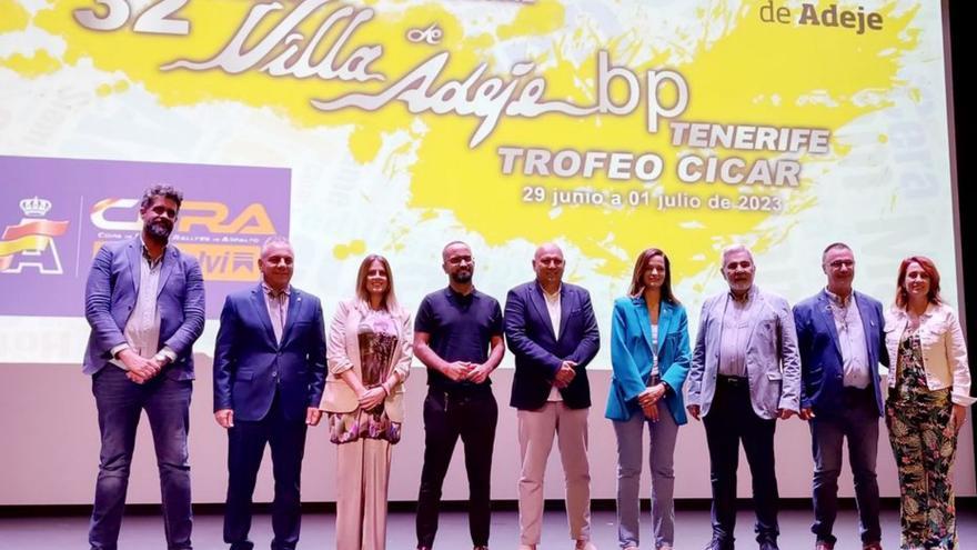 Autoridades y patrocinadores asistentes en la presentación de la prueba | | E.D.