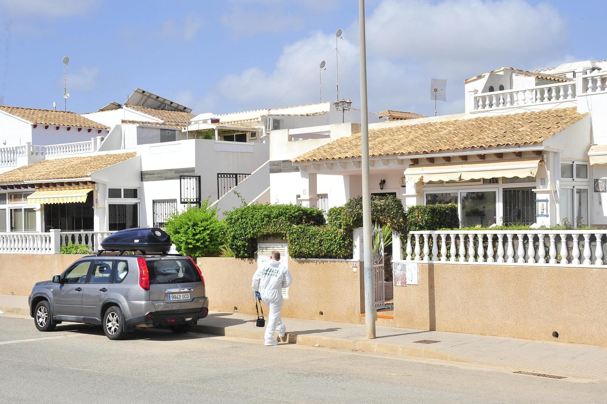 Un hombre de 82 años mata presuntamente a su pareja en un domicilio de Orihuela Costa