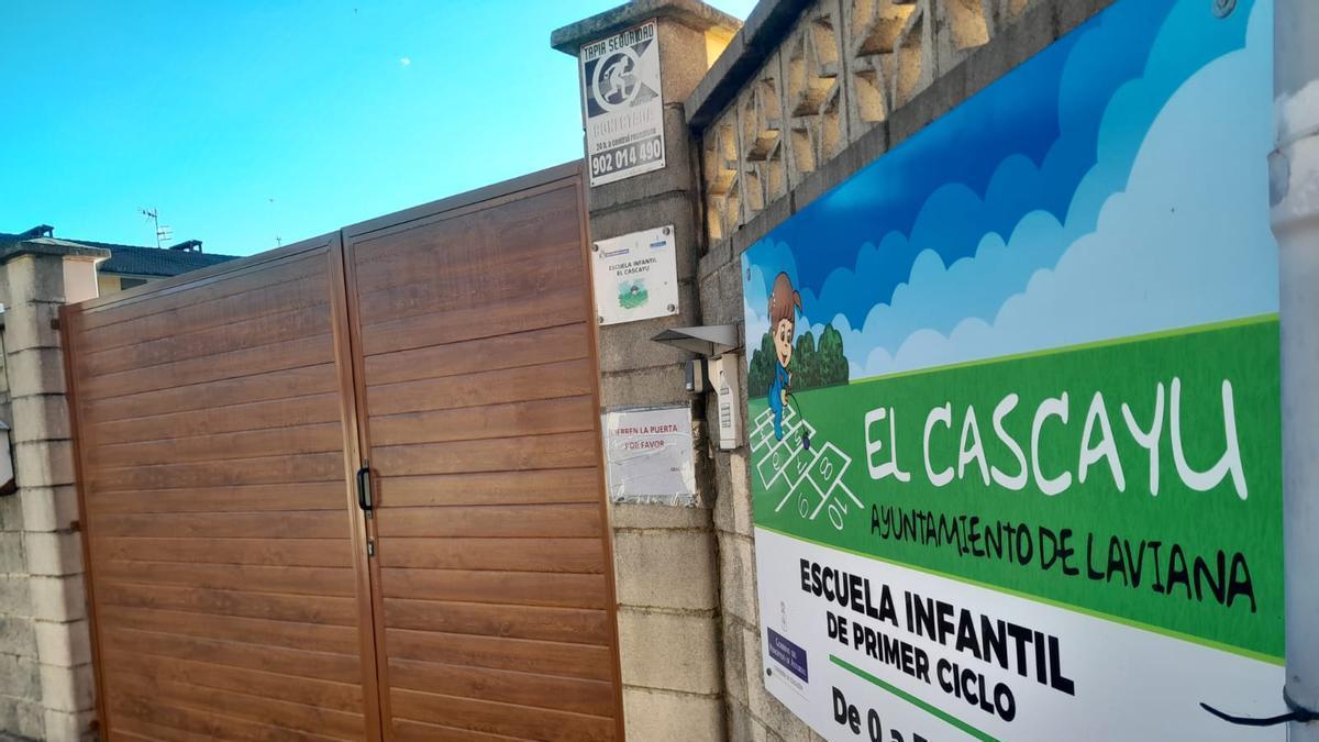 Acceso a la escuelina "El Cascayu".
