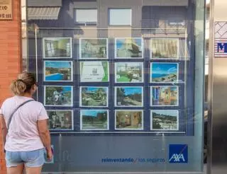 Alquilar una casa exige en Murcia un 66% más de ingresos que para comprarla