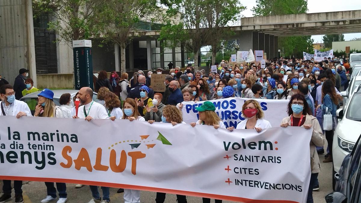 Trabajadores sanitarios de la Marina Alta durante una protesta