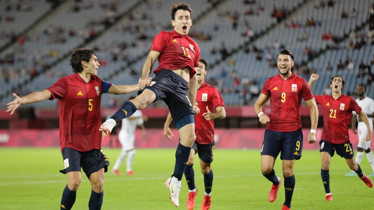 España se clasifica en fútbol para semifinales