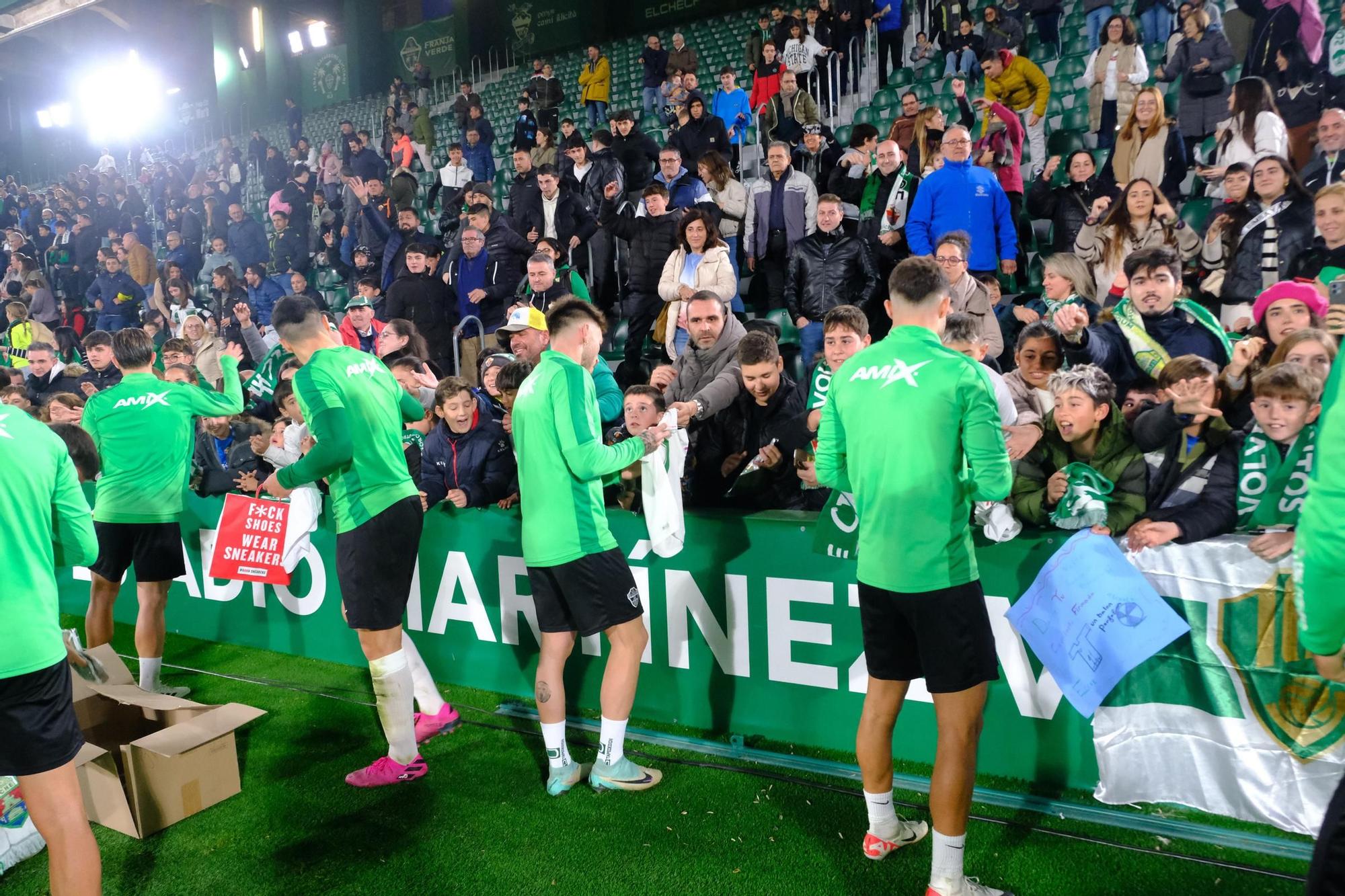 Así ha sido la sesión de entrenamiento abierta con entrada solidaria del Elche CF