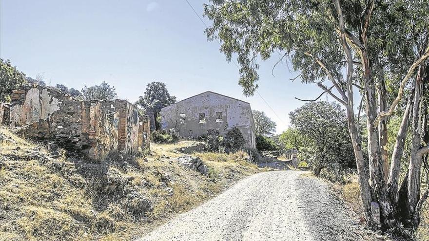 Las catas arrojan una previsión de 15.000 toneladas de litio al año en la Montaña de Cáceres