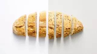 Estas son las comidas con las que debes evitar el pan: así conseguirás adelgazar