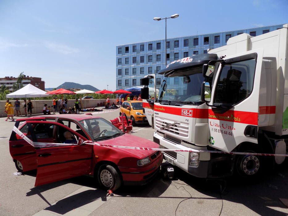 Simulacre d'atemptat amb atropellament a la FUB