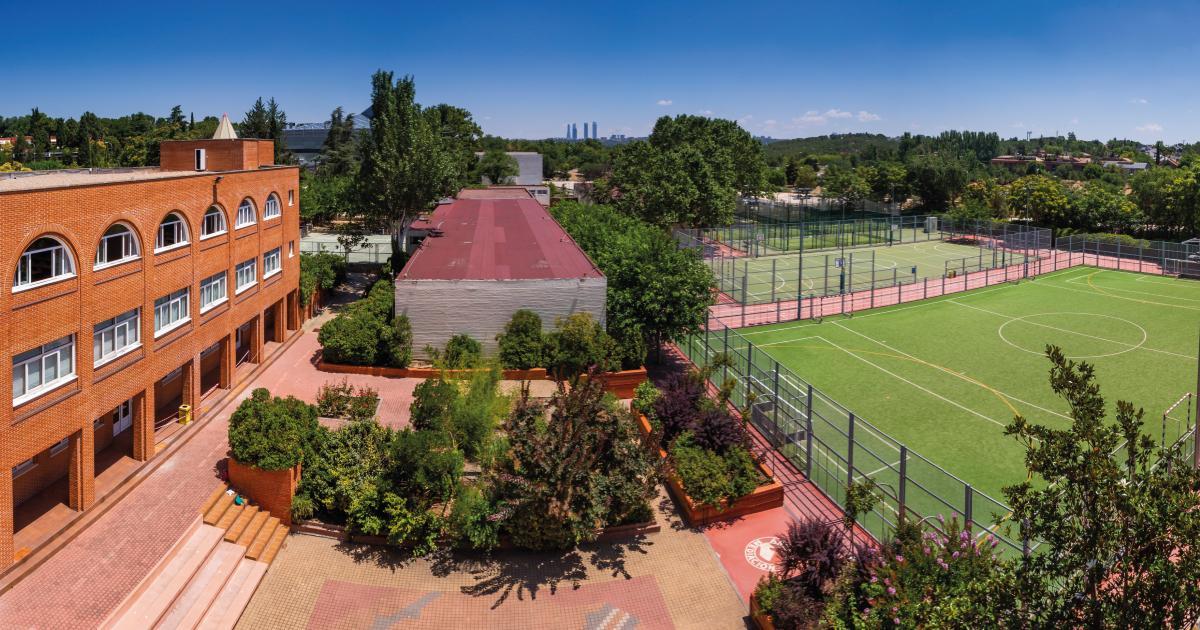 Así es el colegio Santa María de los Rosales.