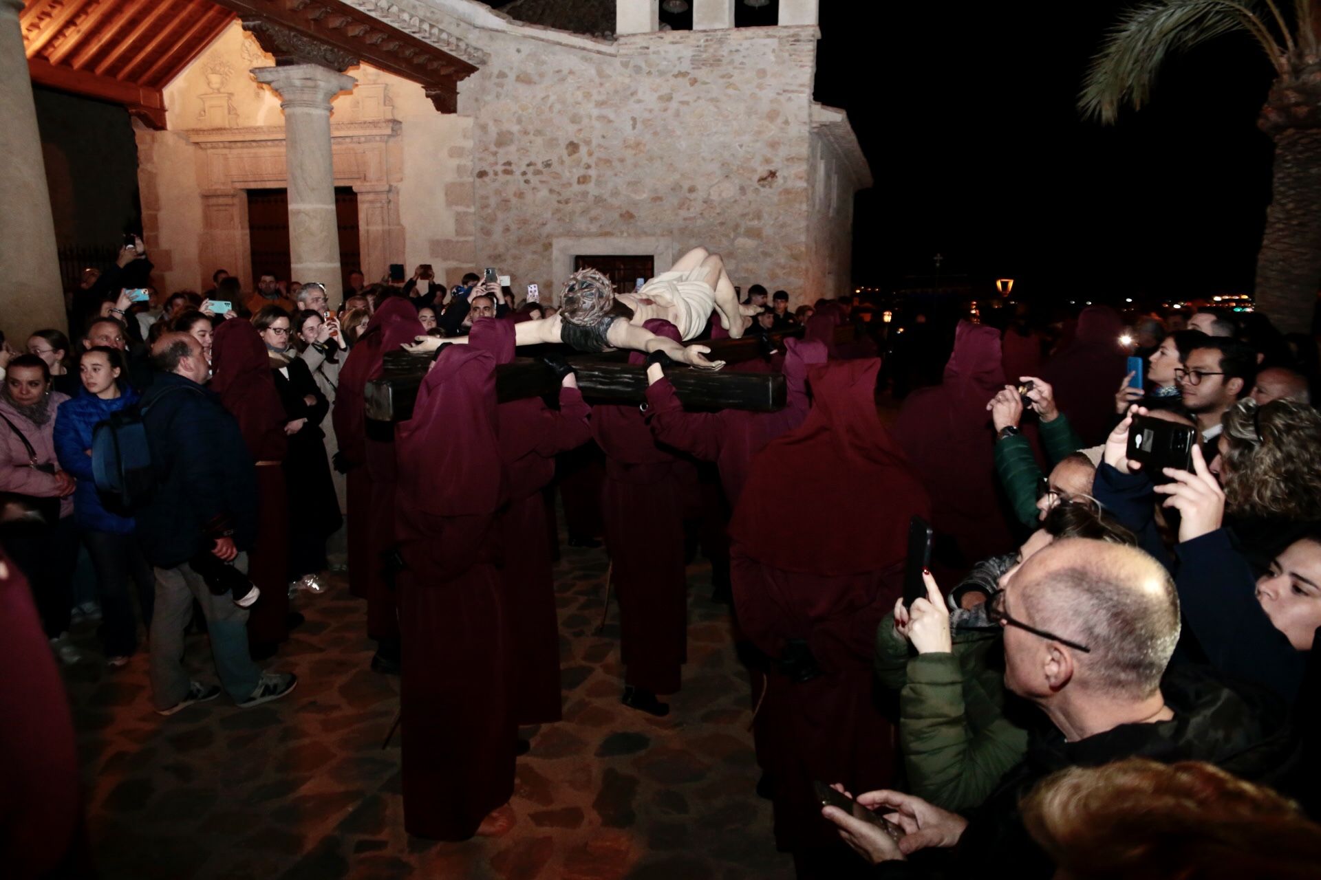 Las imágenes de la bajada del Cristo de la Misericordia en Lorca