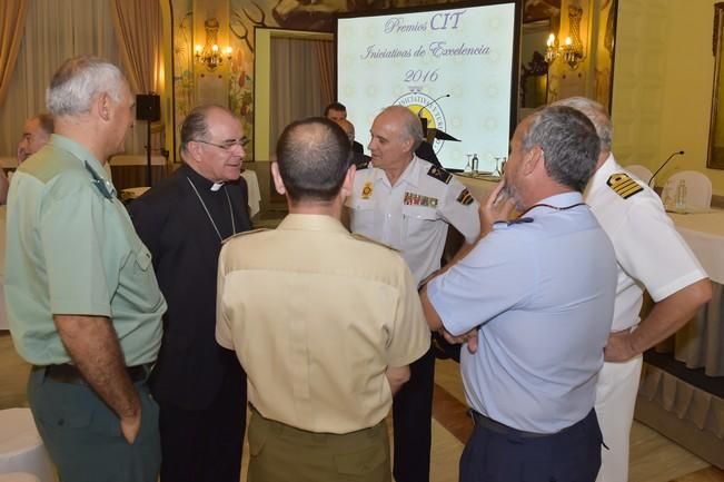 Entrega de los premios del Centro de Iniciativas ...