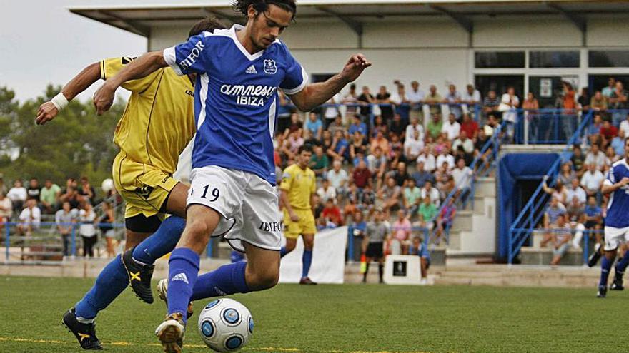 Tomás Rojo, cuando jugaba en el Sant Rafel.   | VICENT MARÍ