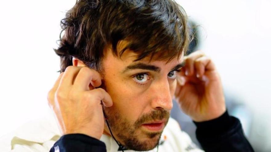 Nelson Piquet azota a Fernando Alonso