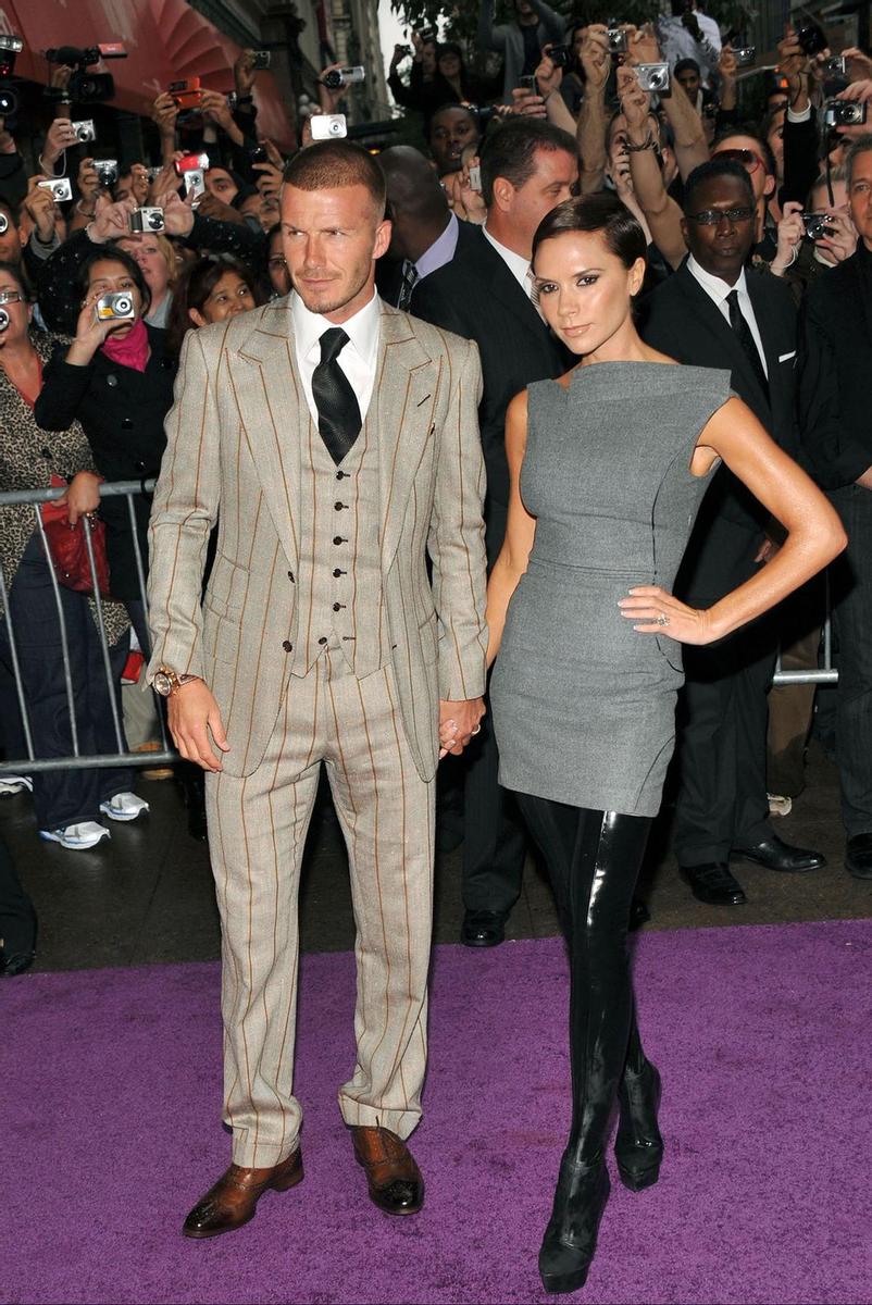 David y Victoria Beckham: igual vestidos con estampado