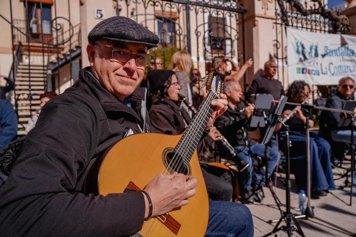 El Porrat de Sant Blai de Potries sempre és un èxit; El poble, de gom a gom