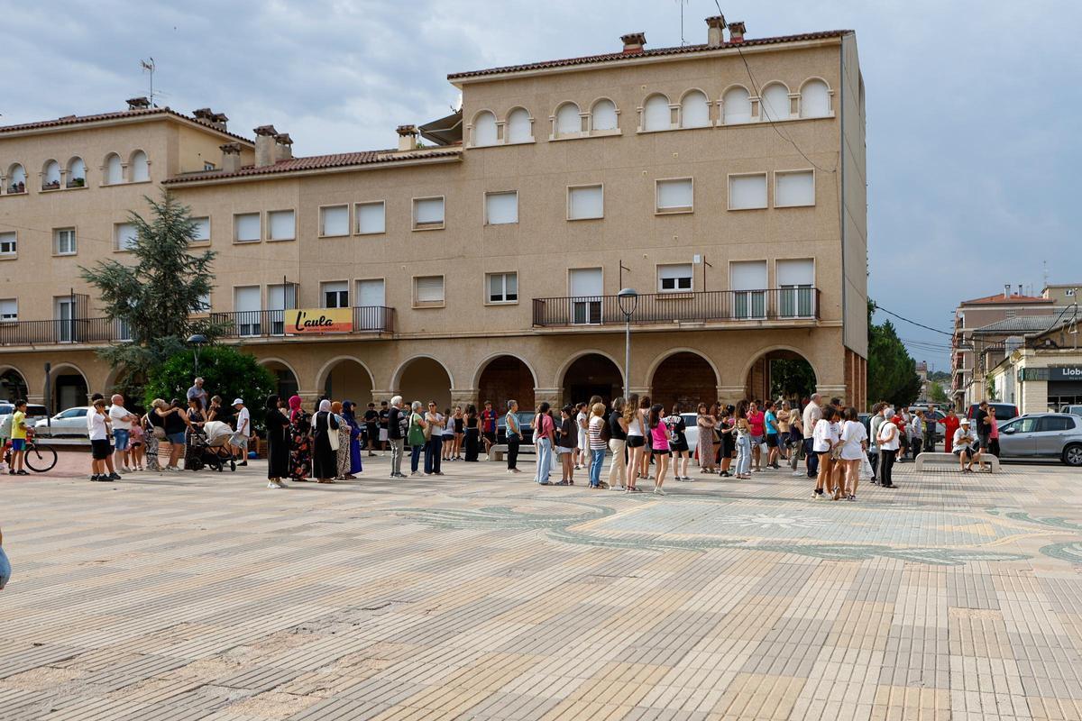 Així ha estat el minut de silenci a Navàs per acomiadar el jove que va perdre la vida al Llobregat