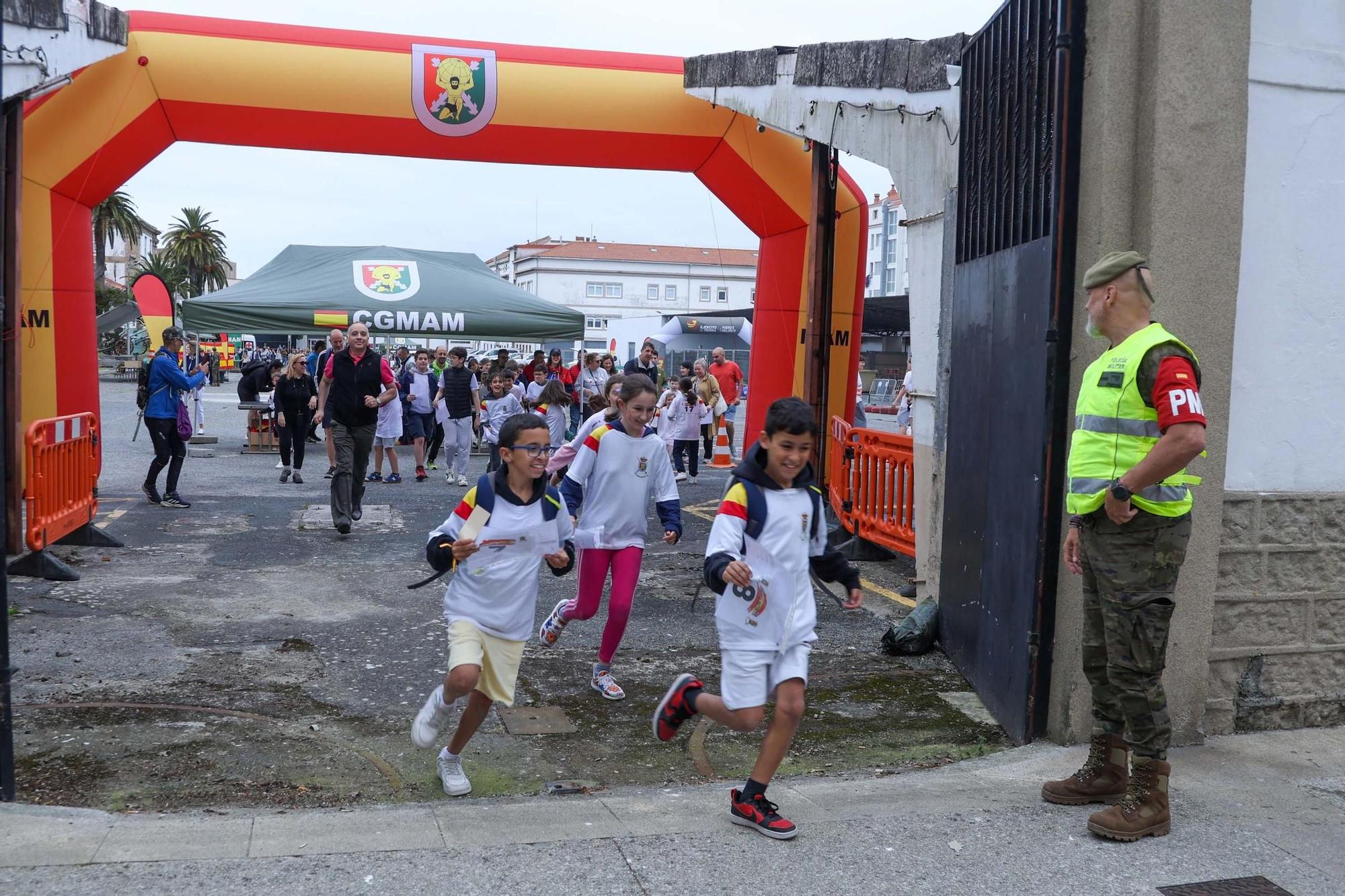 Carrera infantil en el Día de las Fuerzas Armadas en A Coruña