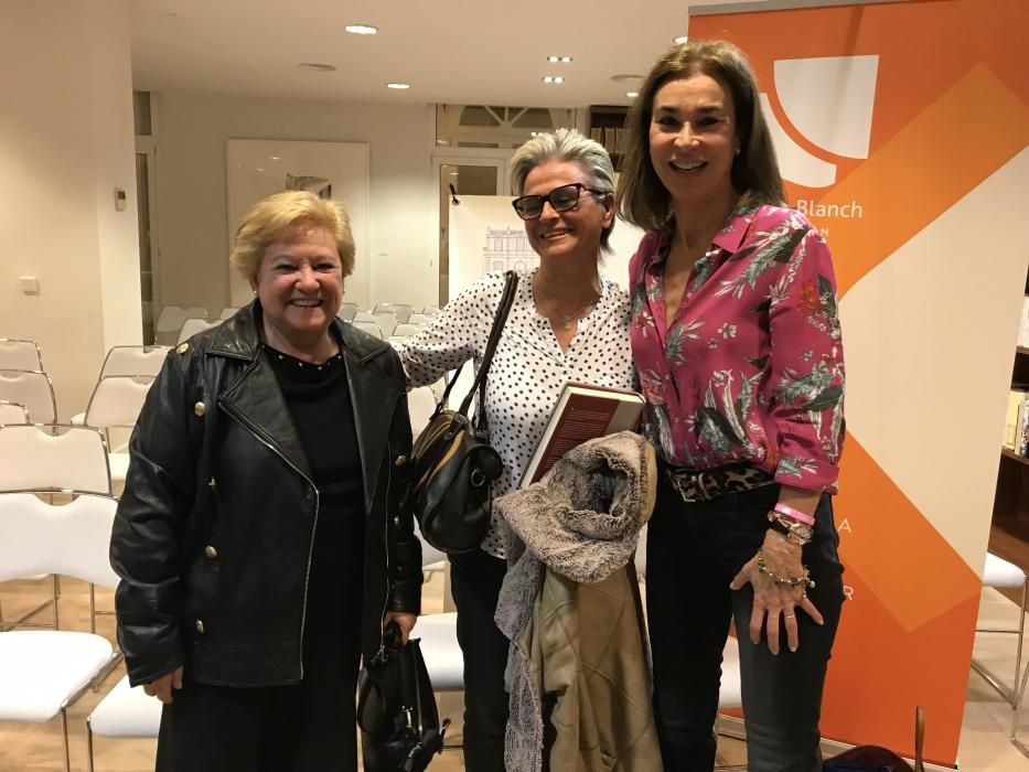 Carmen Posadas visita València