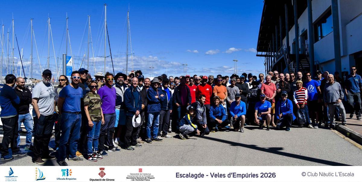 Imatge de grup dels participants a la travessa.