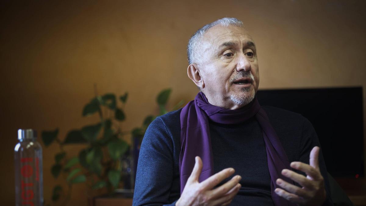 Pepe Álvarez, secretario general de UGT:  ¿La CEOE está a dispuesta a que la Inspección visite los centros de trabajo donde se producen más bajas médicas? 