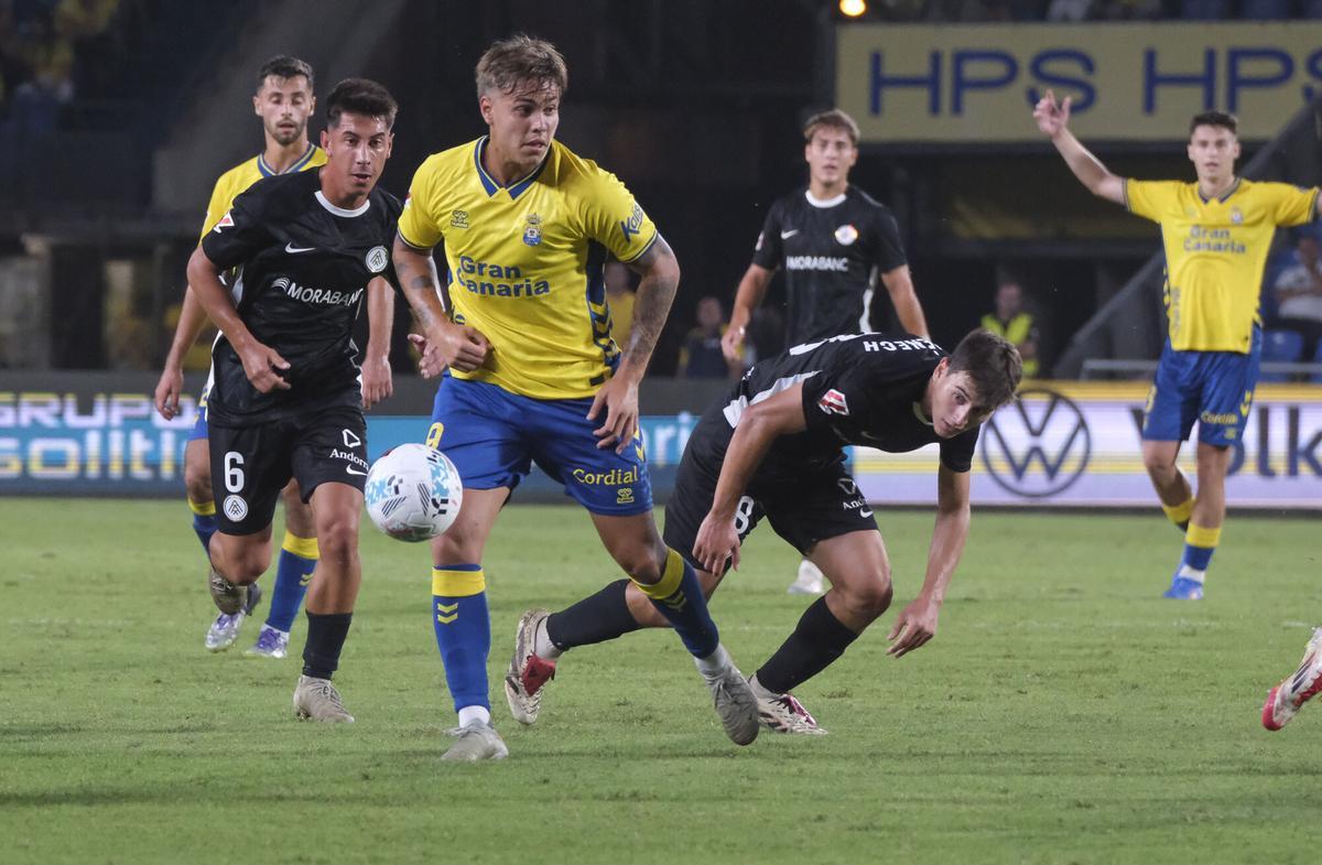 FC Andorra - UD Las Palmas: fecha, horario y dónde ver el partido por TV y en streaming
