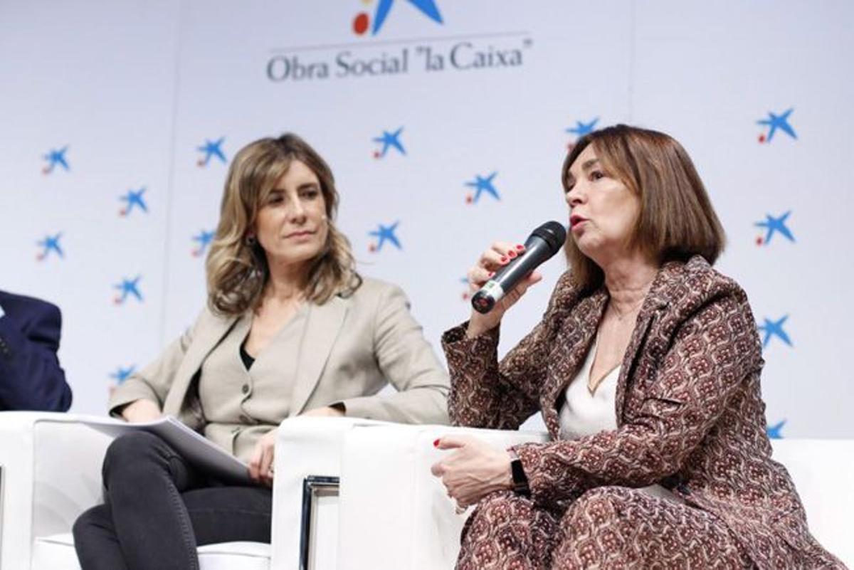 Charo Izquierdo, directora general de Revistas del Grupo Zeta Prensa Ibérica, junto a Begoña Gómez