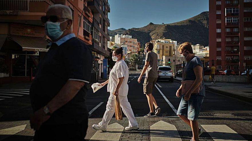 La Asociación para la Defensa de la Sanidad Pública considera &quot;incorrecta&quot; la gestión de la pandemia del covid-19 en Tenerife