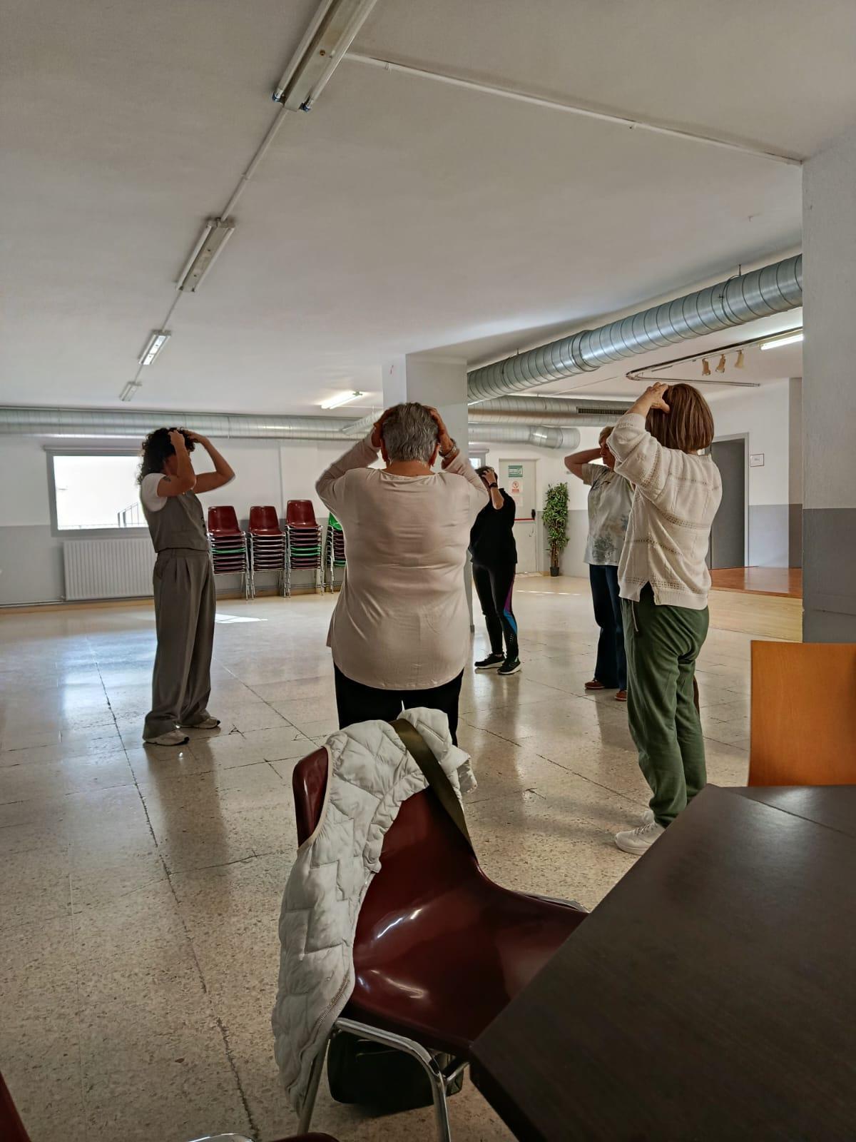 Bu sanat terapisi atölyesine katılanlar