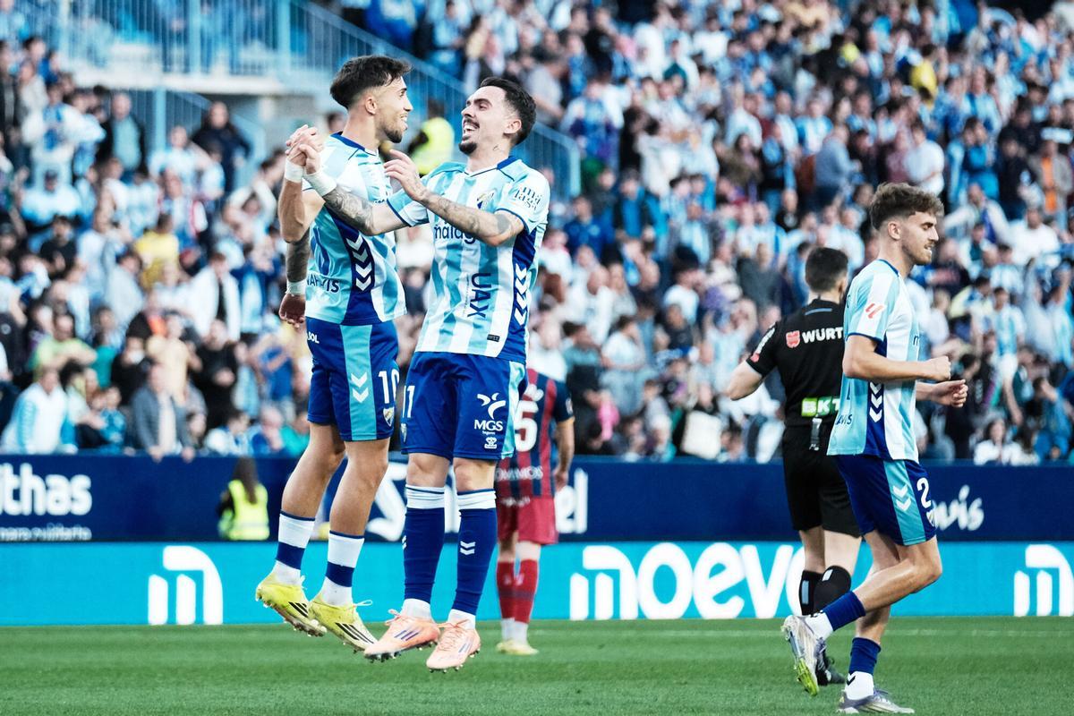 Málaga CF se enfrenta al SD Huesca en La Rosaleda