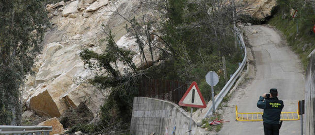 Cortes de Pallás se queda en la &quot;ruina&quot; y sin veraneantes tras tres meses  de aislamiento