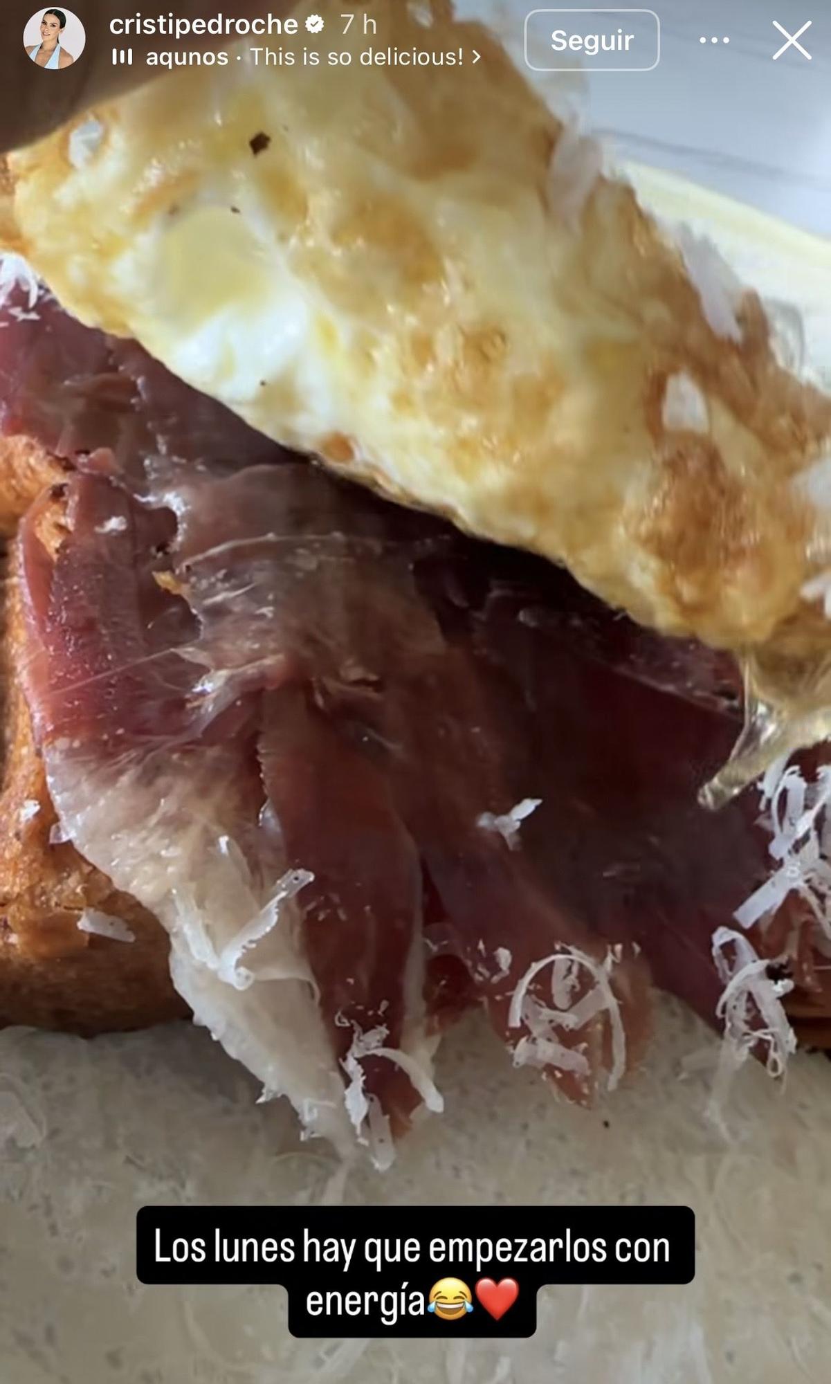 El cruasán pero esta vez con jamón ibérico, eso sí, el queso que no falte